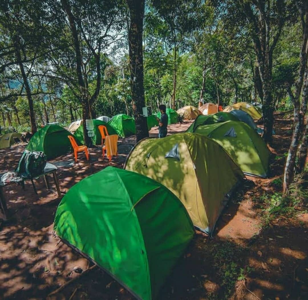 Kolukkumalai Sunrise Tent Stay